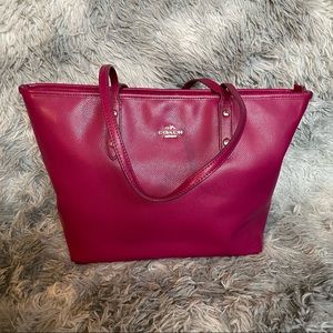 Magenta Coach Tote 💕